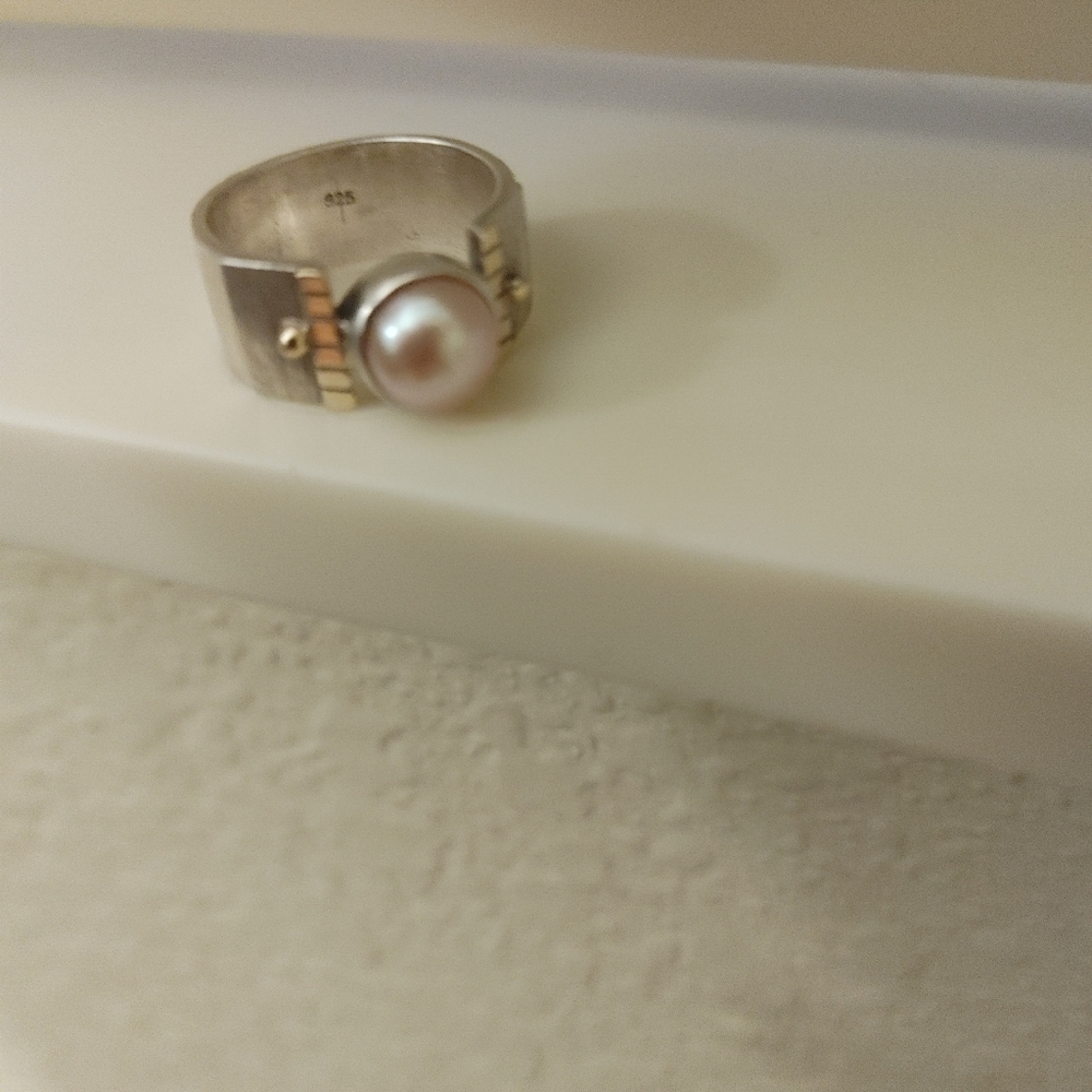 Womens silpada ring. Sz 8